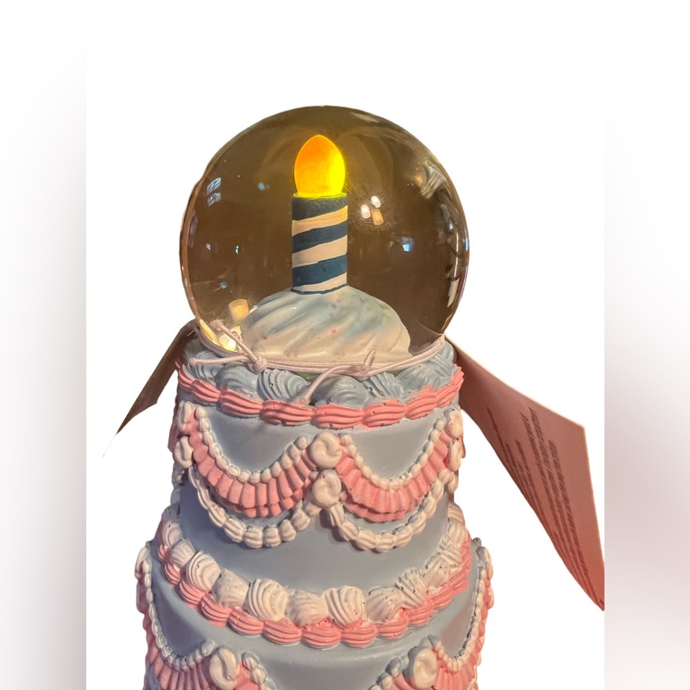 Whimsical NWT Birthday LED Pink & Blue Resin Celebration Birthday Layered Cake - Picture 6 of 9